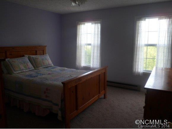 135 Supreme Dr - Photo 21