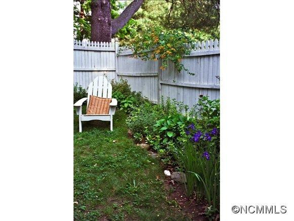 122 Trotter Place - Photo 20