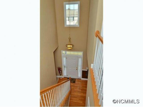 211 RIVERCREST BLVD. - Photo 4