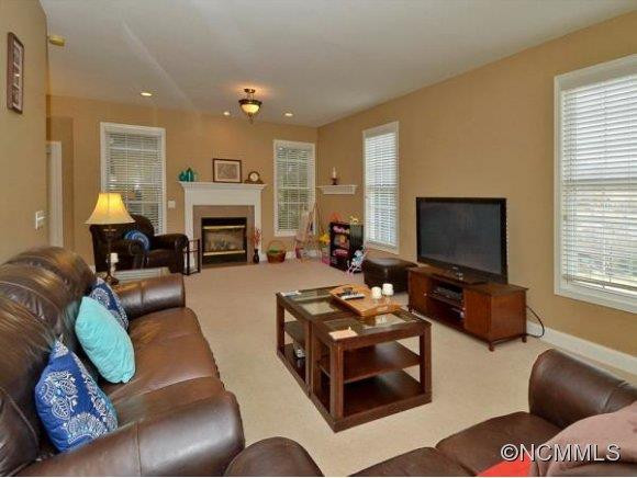 211 RIVERCREST BLVD. - Photo 7