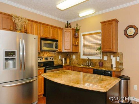 30 FOREST RIDGE DRIVE - Photo 11