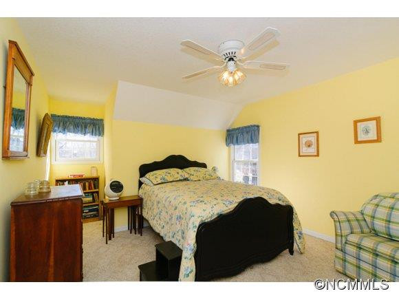42 Forest Knoll Drive - Photo 13
