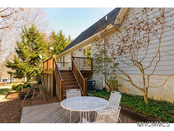 42 Forest Knoll Drive - Photo 18