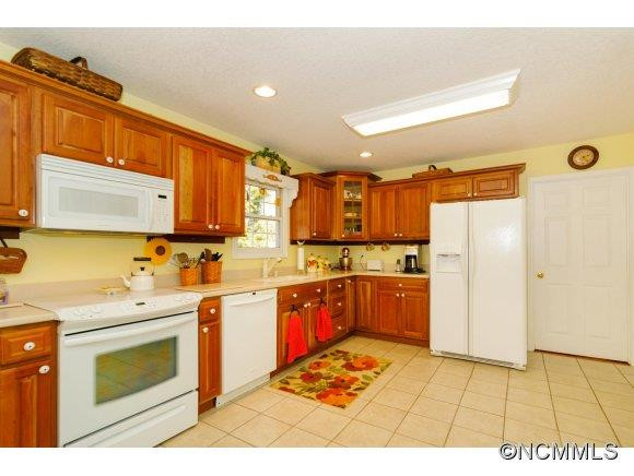 42 Forest Knoll Drive - Photo 7