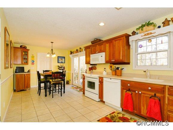42 Forest Knoll Drive - Photo 8