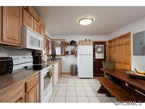 2803 Asheville Highway - Photo 3