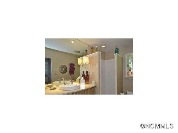 26 East Fox Chase Road - Photo 16
