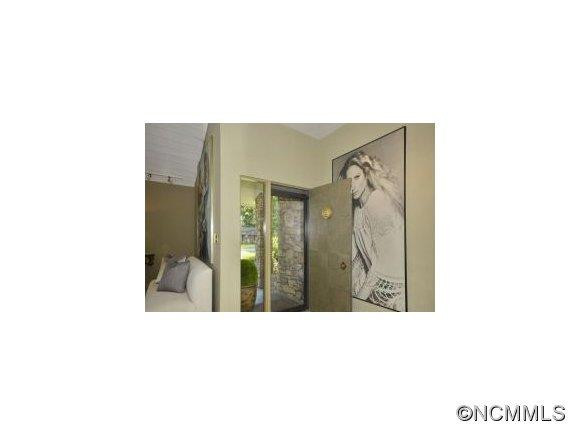 26 East Fox Chase Road - Photo 3