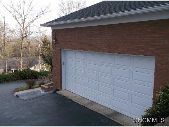 19 W FAIRWAY DRIVE - Photo 2