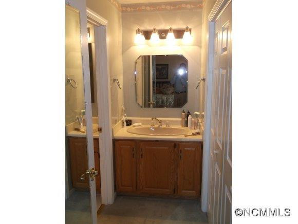 19 W FAIRWAY DRIVE - Photo 13