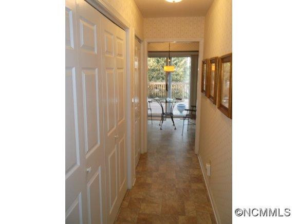 19 W FAIRWAY DRIVE - Photo 18