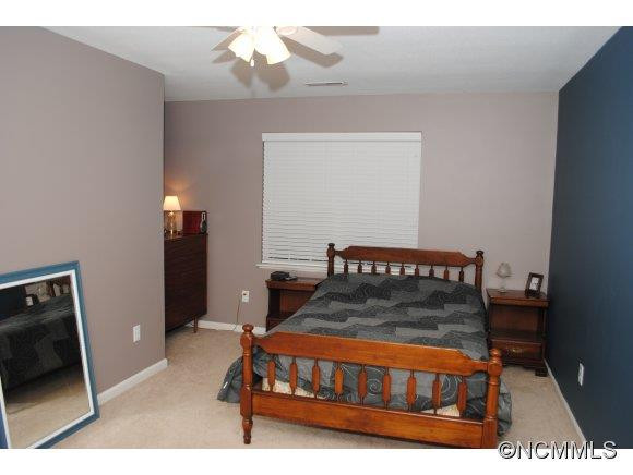 433 Wiltshire Circle - Photo 18