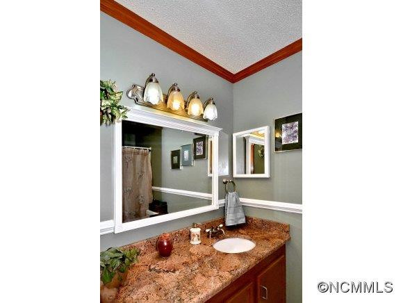 2890 Turnpike Road - Photo 15