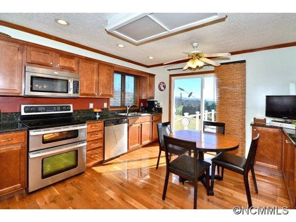 2890 Turnpike Road - Photo 7