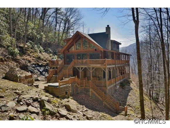 310 Loveland Dr