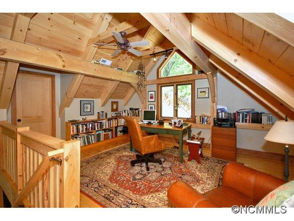 140 Banjo Hollow Lane - Photo 16