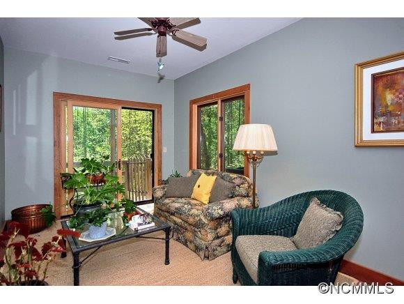 140 Banjo Hollow Lane - Photo 17