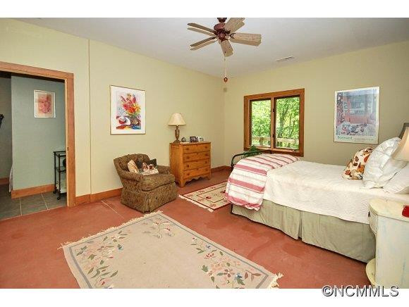 140 Banjo Hollow Lane - Photo 18