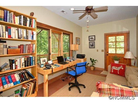140 Banjo Hollow Lane - Photo 20