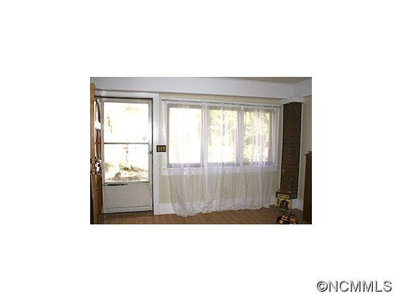 79 State - Photo 13