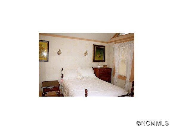 79 State - Photo 19