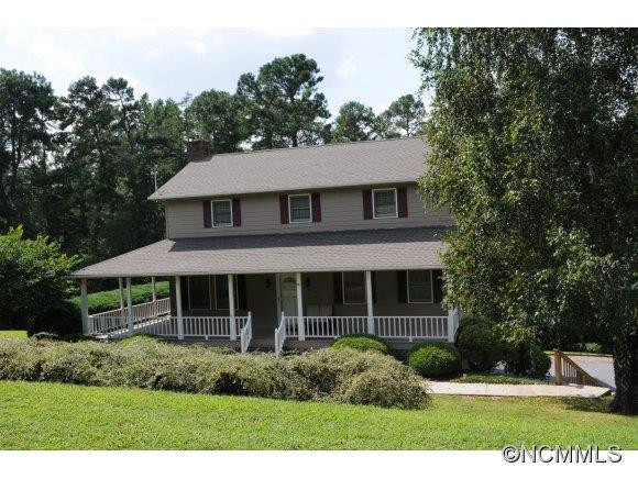 4 Hampton Lane