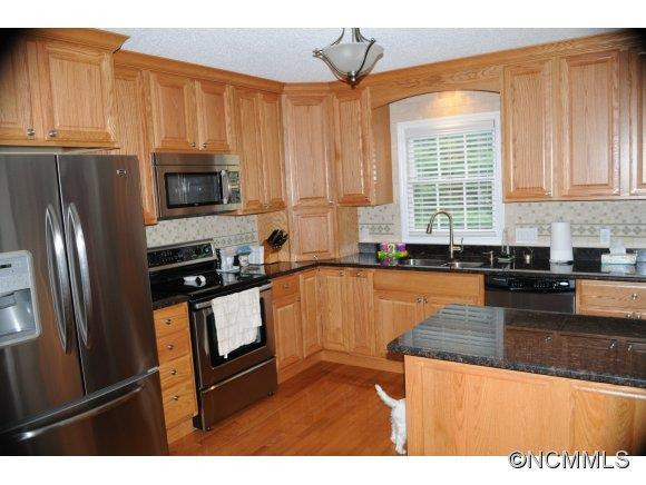4 Hampton Lane - Photo 11
