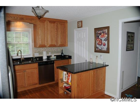 4 Hampton Lane - Photo 12