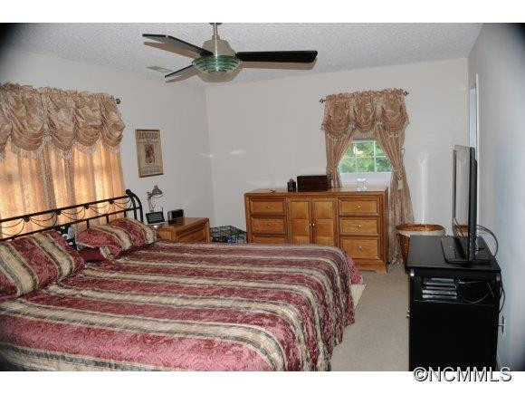 4 Hampton Lane - Photo 17