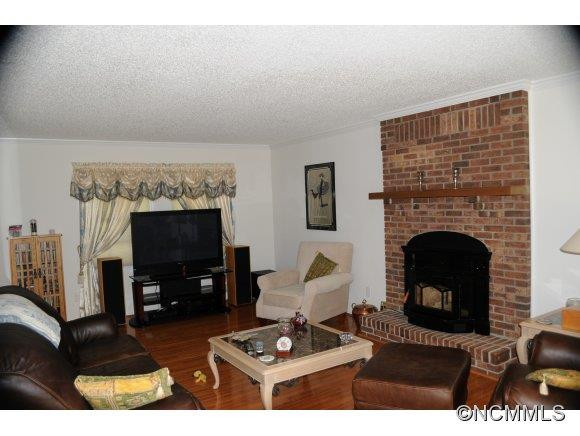 4 Hampton Lane - Photo 9