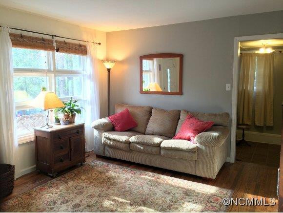 8 Rosemary Road - Photo 3