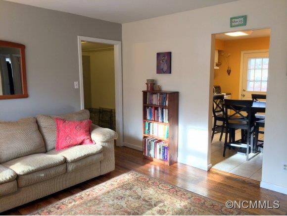8 Rosemary Road - Photo 4