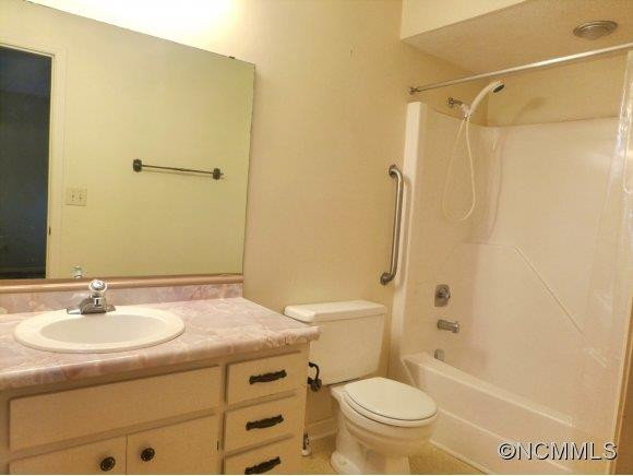 171 Kingswood Drive - Photo 12