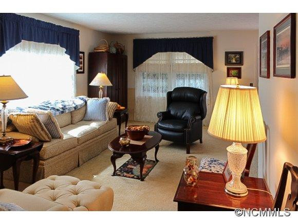7 Margate Lane - Photo 3
