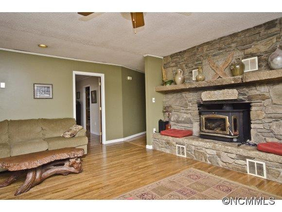 585 Bull Walker Road - Photo 4