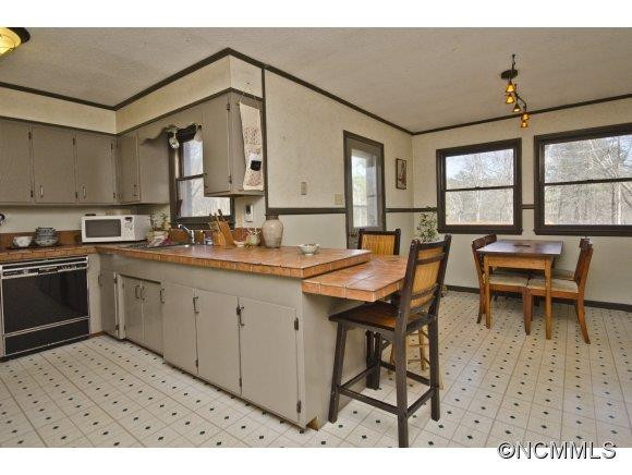 585 Bull Walker Road - Photo 5