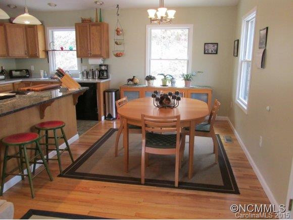 215 Wyoming Drive - Photo 2
