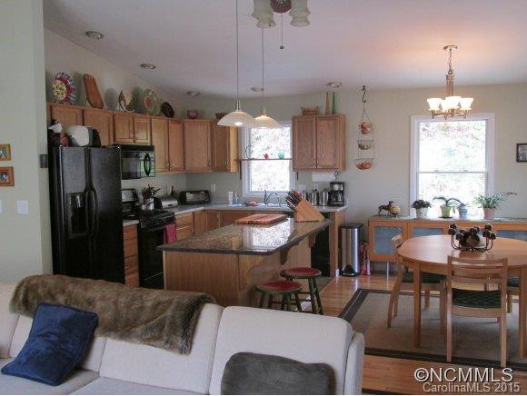 215 Wyoming Drive - Photo 6