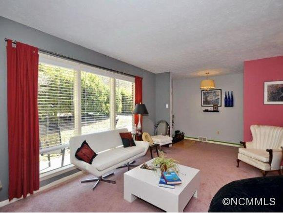20 Rolling View Drive - Photo 3