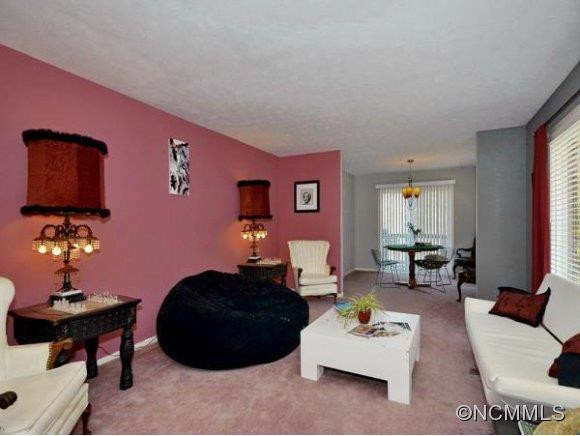 20 Rolling View Drive - Photo 4