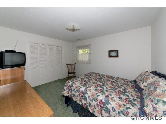 705 Shadywood Lane - Photo 13