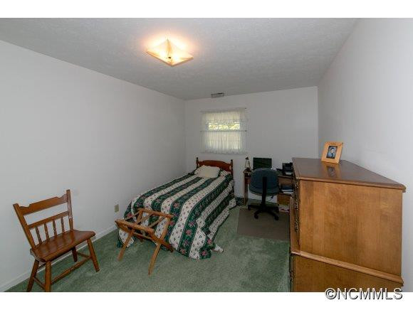 705 Shadywood Lane - Photo 14