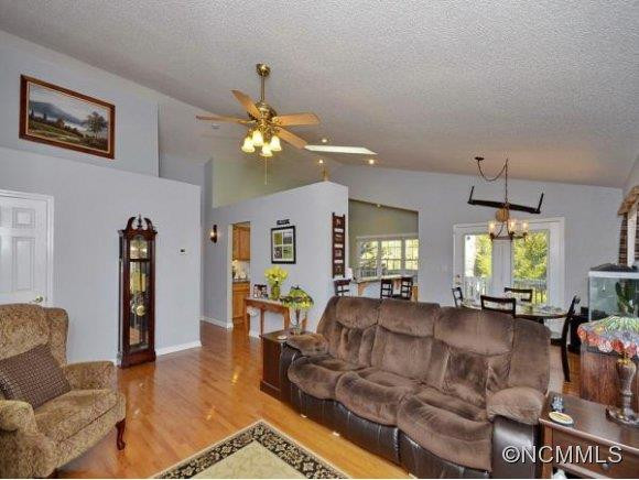 66 KARLA CIRCLE - Photo 2