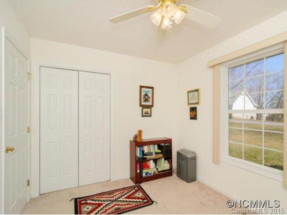87 Collins Road - Photo 16