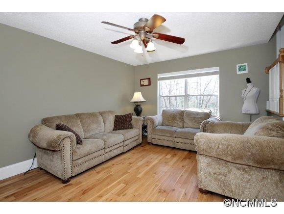 9 Rosemary Trail - Photo 3