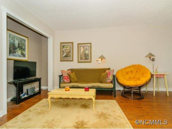 647 TOWN MOUNTAIN UNIT 302 - Photo 5