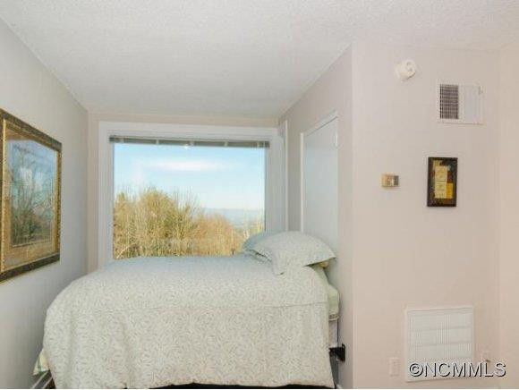 647 TOWN MOUNTAIN UNIT 302 - Photo 10