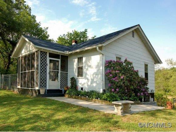 5 ROSE RIDGE LANE