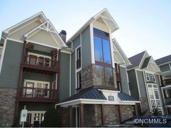 1000 Olde Eastwood Village # 106 - Photo 2