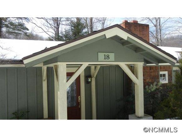 18 Tanglewood Drive - Photo 2